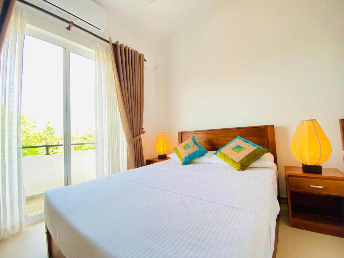 Srimadis Villa Near Airport - Негомбо Екстер'єр фото